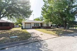 514 McConnell St, Jacksboro, TX 76458 - Photo 4