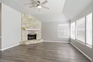 1237 Christopher Ln, Lewisville, TX 75077 - Photo 12
