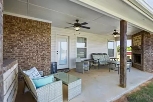 1389 Thomas Rd, Springtown, TX 76082 - Photo 24
