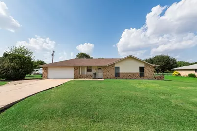 121 Tracy Drive, Waxahachie, TX 75165 - Photo 2