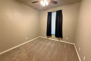 122 Katy St, Cleburne, TX 76031 - Photo 8