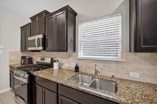 10317 Dimmit Pl, McKinney, TX 75071 - Photo 12