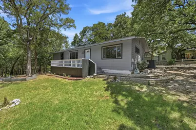 101 Lakewood Lane, Pottsboro, TX 75076 - Photo 2