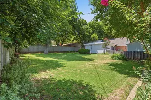 1301 Colonial Ct, Arlington, TX 76013 - Photo 36