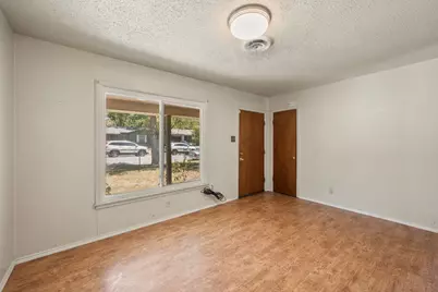 4816 Eastover Avenue, Fort Worth, TX 76119 - Photo 8
