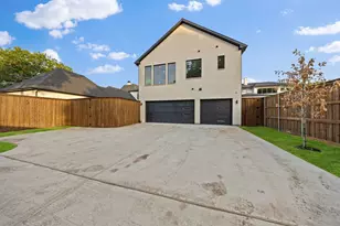 6475 Trammel Dr, Dallas, TX 75214 - Photo 40