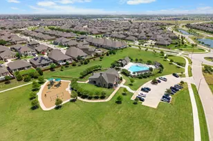 1833 Sebright Trl, Fort Worth, TX 76052 - Photo 34