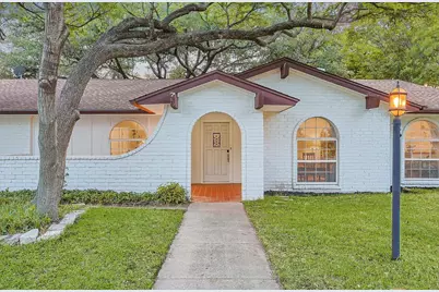404 Green River Trail, Fort Worth, TX 76103 - Photo 1