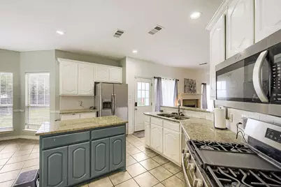 5016 Coral Creek Drive, Fort Worth, TX 76135 - Photo 6