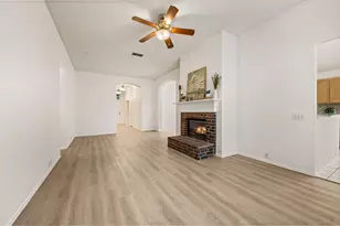 1137 Union Dr, Saginaw, TX 76131 - Photo 6