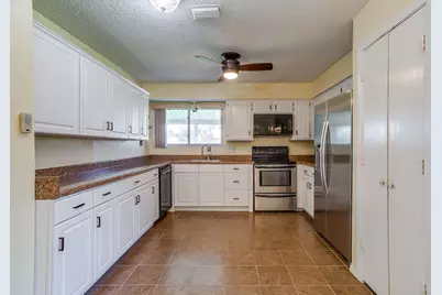 5419 Barcelona Drive, Garland, TX 75043 - Photo 10