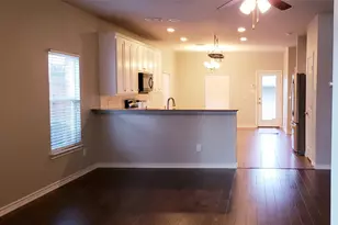3426 W 4th St, Fort Worth, TX 76107 - Photo 2