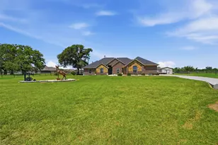205 Lavender Ct, Springtown, TX 76082 - Photo 38