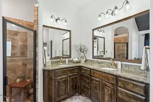 205 Lavender Ct, Springtown, TX 76082 - Photo 24