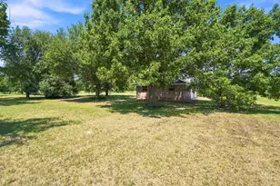 2000 Crisp Rd, Ennis, TX 75119 - Photo 34