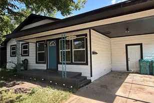 2028 E Jones St, Sherman, TX 75090 - Photo 2