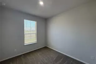 912 Rothville Ln, Fort Worth, TX 76108 - Photo 2