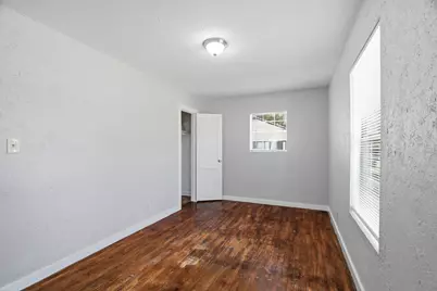 2529 Shropshire Street, Fort Worth, TX 76105 - Photo 8