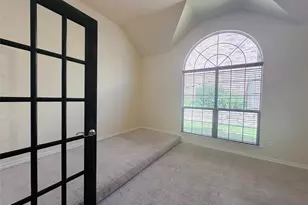 702 Carolyn T Hunt Dr, Cedar Hill, TX 75104 - Photo 10