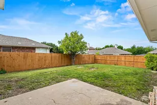 2922 Tree Line Rd, Garland, TX 75040 - Photo 6