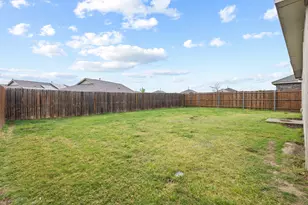 2604 Spring Time Dr, Ennis, TX 75119 - Photo 20