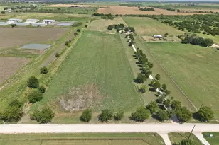 1521 County Rd 1107B, Cleburne, TX 76031 - Photo 2