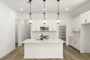 641 Tyronza Dr, Justin, TX 76247 - Photo 8