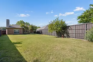 1833 Melton Dr, Carrollton, TX 75010 - Photo 28