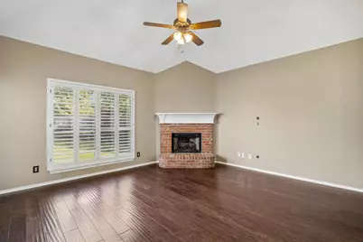 1833 Melton Drive, Carrollton, TX 75010 - Photo 12