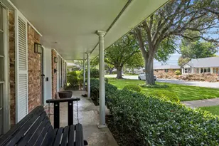 3240 Chapel Downs Dr, Dallas, TX 75229 - Photo 4