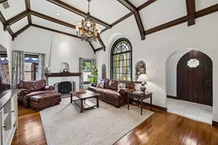 5542 McCommas Blvd, Dallas, TX 75206 - Photo 2