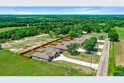 617 N Friendship Road, Sherman, TX 75092 - Photo 38