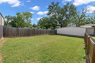 269 E Holley St, Alba, TX 75410 - Photo 22