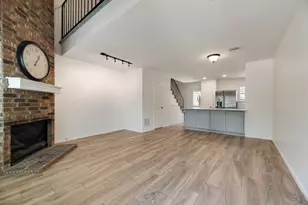 28 Abbey Rd, Euless, TX 76039 - Photo 4