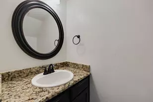 28 Abbey Rd, Euless, TX 76039 - Photo 16