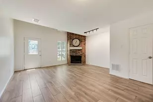 28 Abbey Rd, Euless, TX 76039 - Photo 6