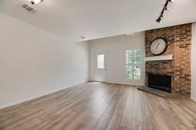 28 Abbey Road, Euless, TX 76039 - Photo 4