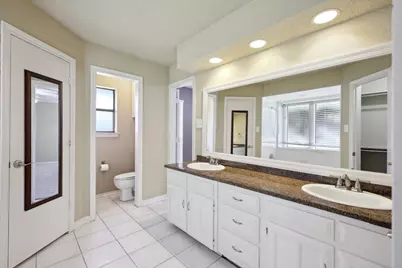 2813 Cripple Creek Trail, Grapevine, TX 76051 - Photo 16