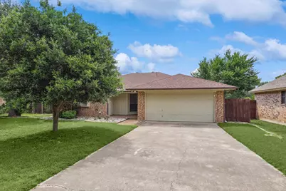 2813 Cripple Creek Trail, Grapevine, TX 76051 - Photo 1