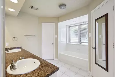 2813 Cripple Creek Trail, Grapevine, TX 76051 - Photo 14