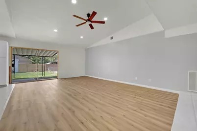 2032 Ash Hill Road, Carrollton, TX 75007 - Photo 6