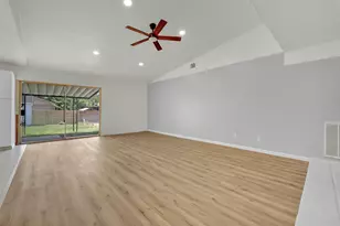 2032 Ash Hill Rd, Carrollton, TX 75007 - Photo 6