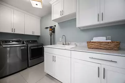 1001 Sarasota Circle, Dallas, TX 75223 - Photo 16