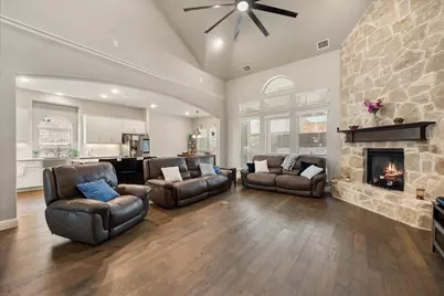9913 Villa Verde Drive, Fort Worth, TX 76179 - Photo 8
