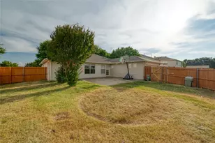 905 Meadowgate Dr, Allen, TX 75002 - Photo 12
