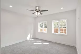 2626 Burger Ave, Dallas, TX 75215 - Photo 10