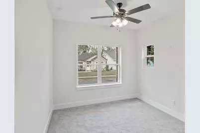 2626 Burger Avenue, Dallas, TX 75215 - Photo 8