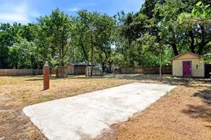900 Live Oak St, Denton, TX 76209 - Photo 24