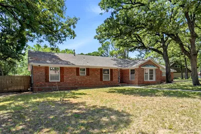 900 Liveoak Street, Denton, TX 76209 - Photo 2