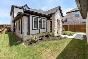 944 Lost Mine Trl, Little Elm, TX 75068 - Photo 2